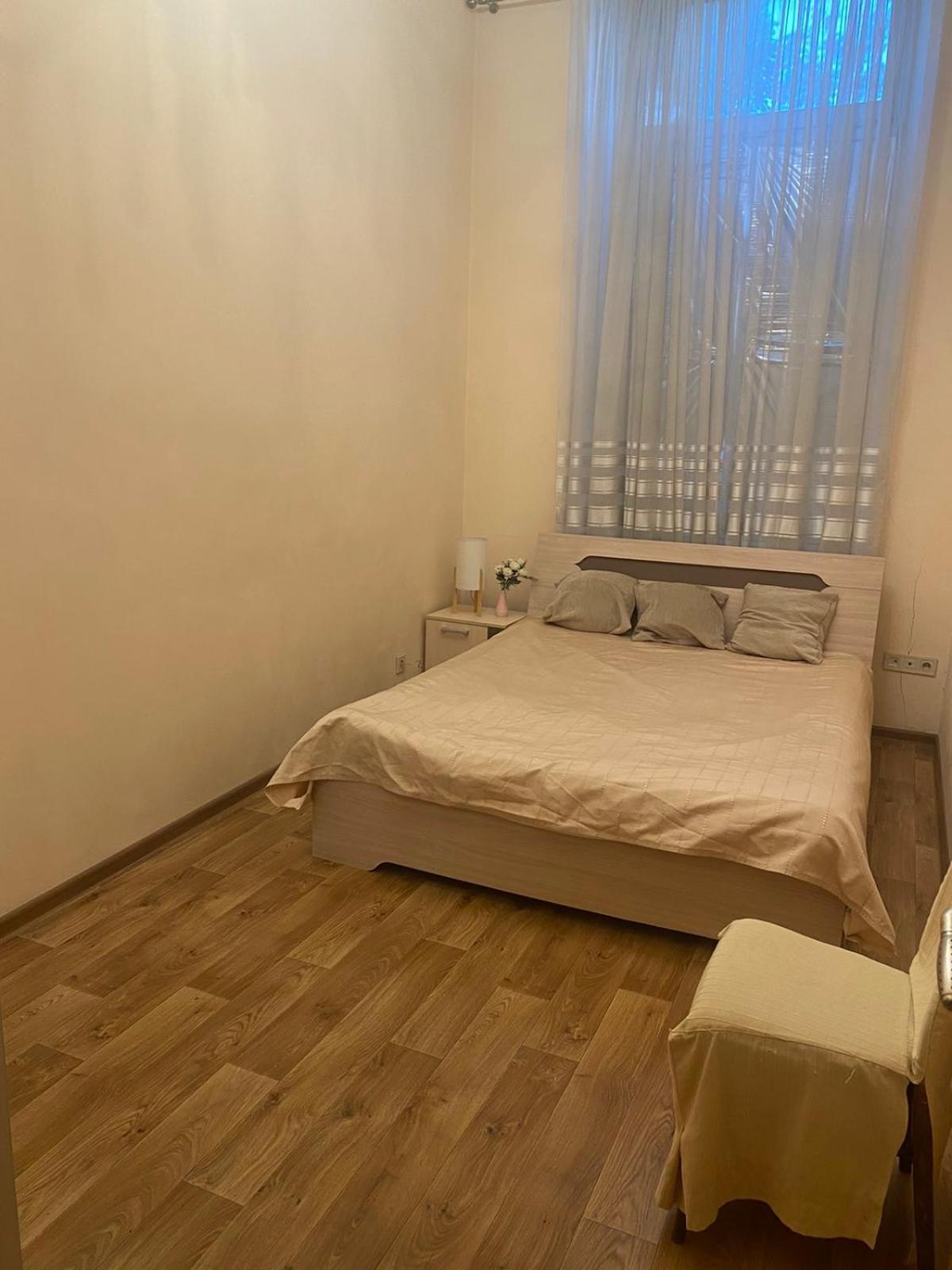 двухкомнатная квартира,500м и дерибасовская Odessa