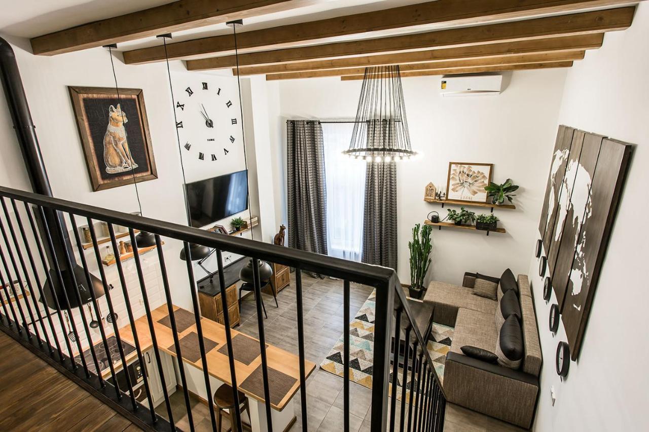 дворівнева для 4 гостей 32г-1 Apartment Odesa
